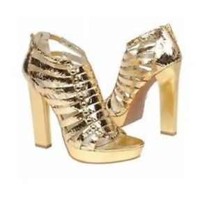 JESSICA SIMPSON Cally Metallic Gold caged heel
